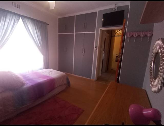 3 BEDROOM TOWNHOUSE FOR SALE IN THREE RIVERS PROPER